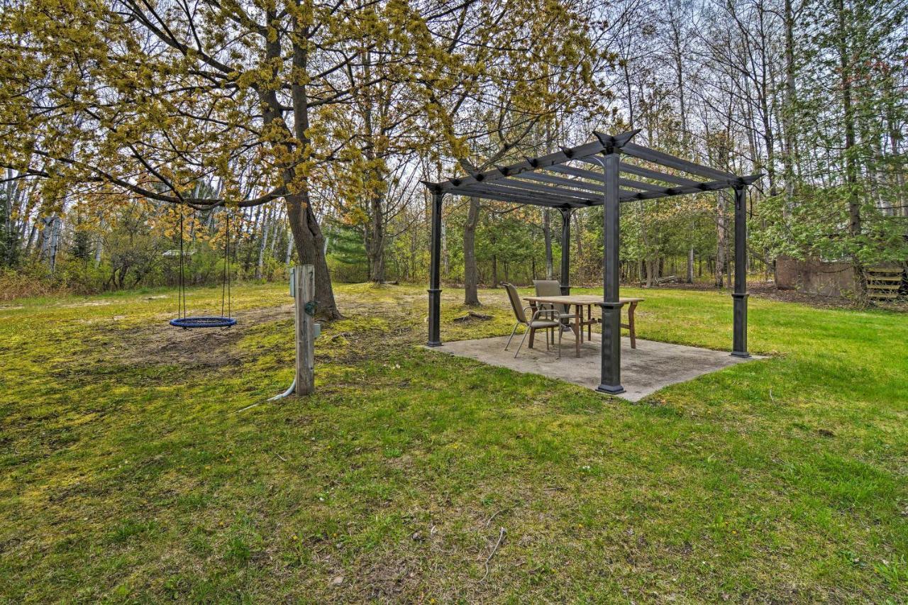 Ferienhaus Pet-friendly Walk To Lakefront!